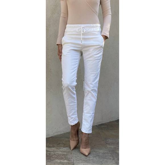 NEW BEVY FLOG shely pant in white snake